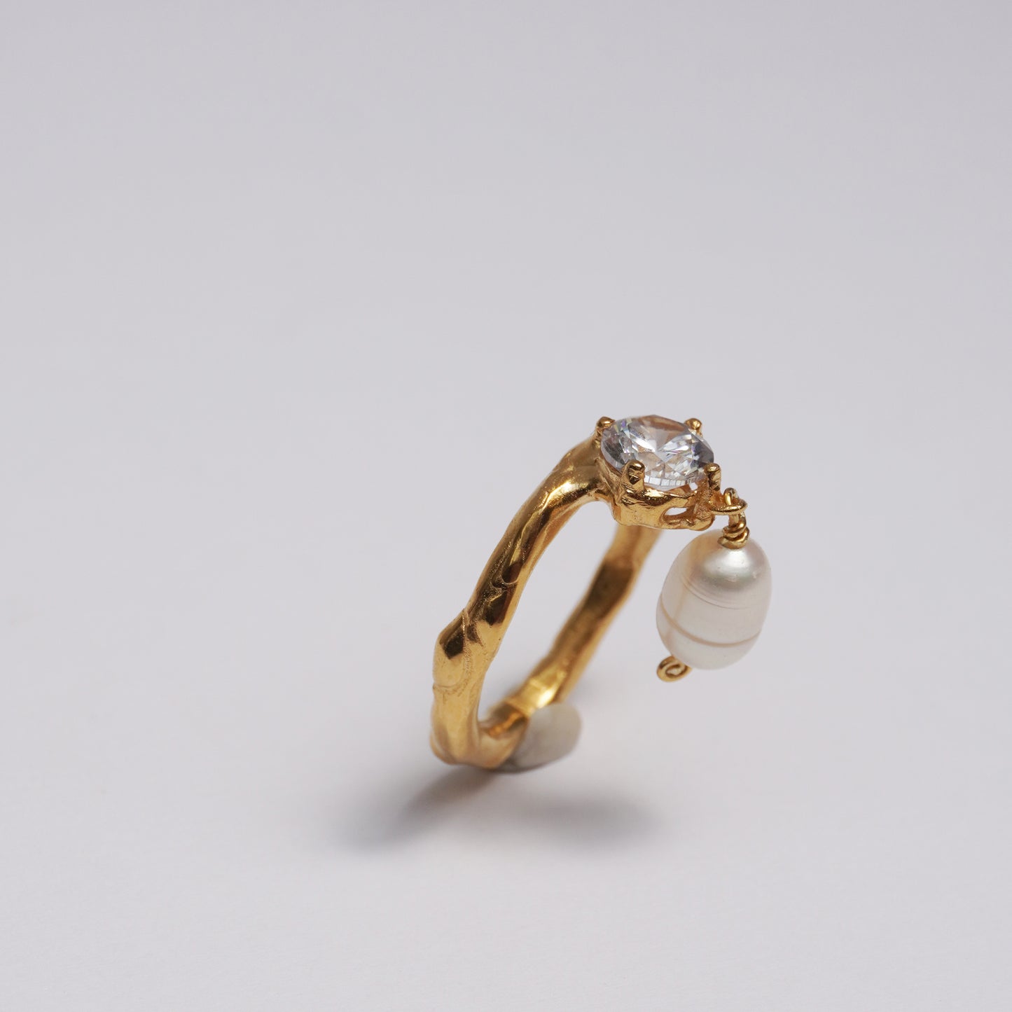 Gold Ring with Clear Stone and Pearl Drop – Unique Piece
