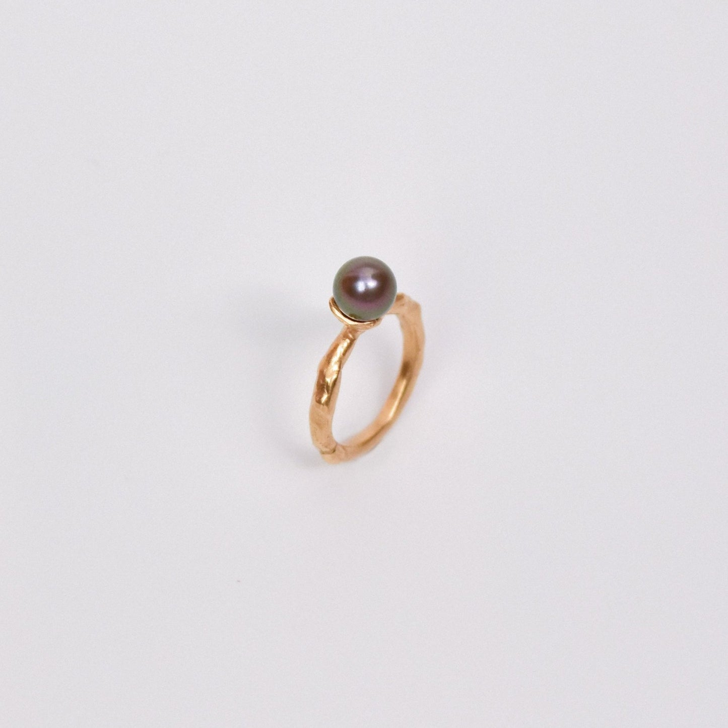 Black Perula ring - gold-plated, handmade and organic ring