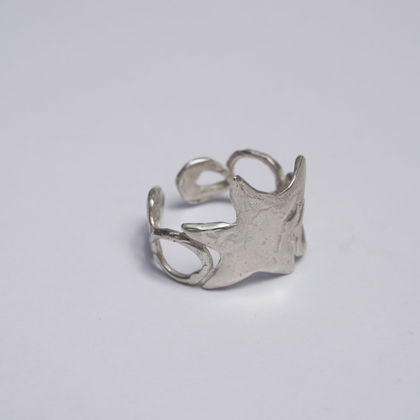 Nuvora Ring