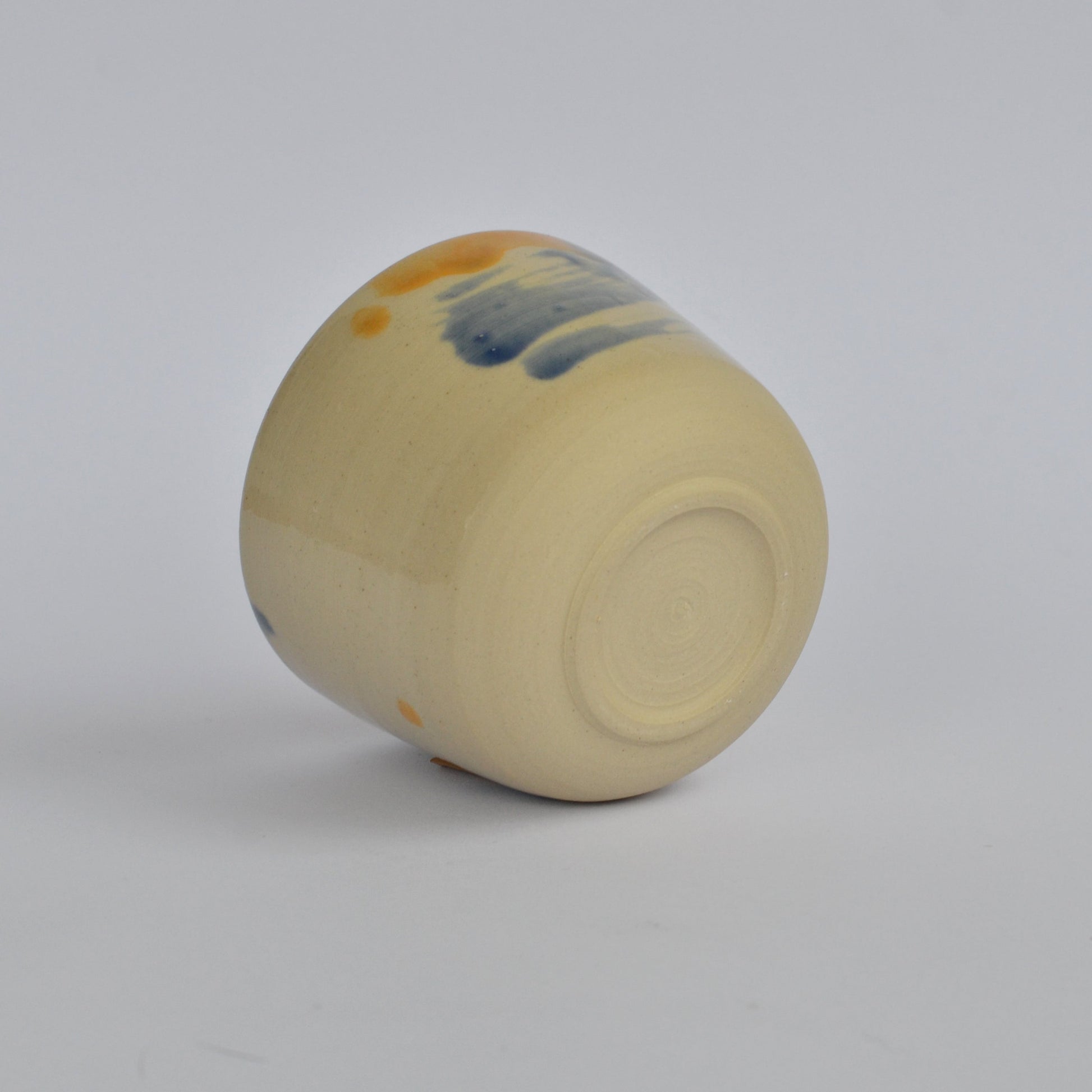 FLAT WHITE wheel-thrown ceramic cup 6/10. Handmade japanese design with extravagant touch