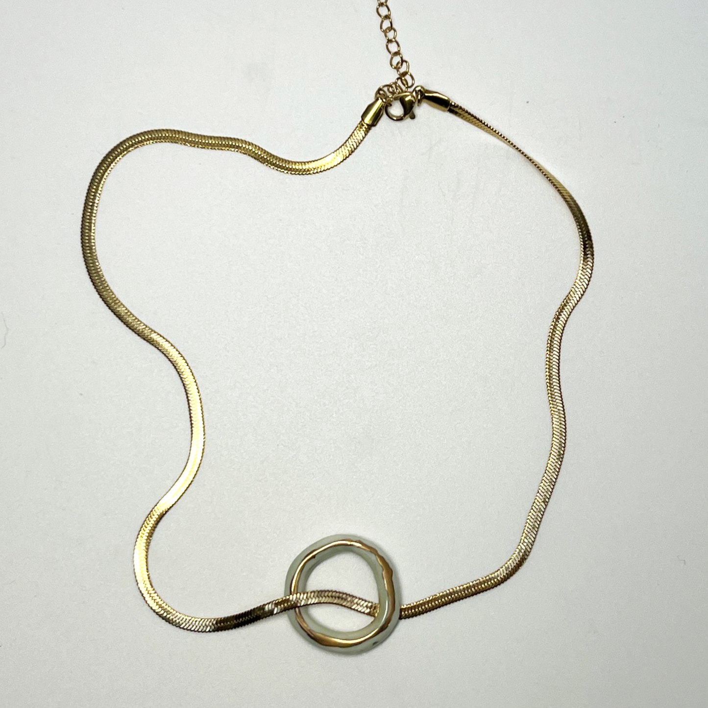 IBWIA necklace white gold luster porcelain