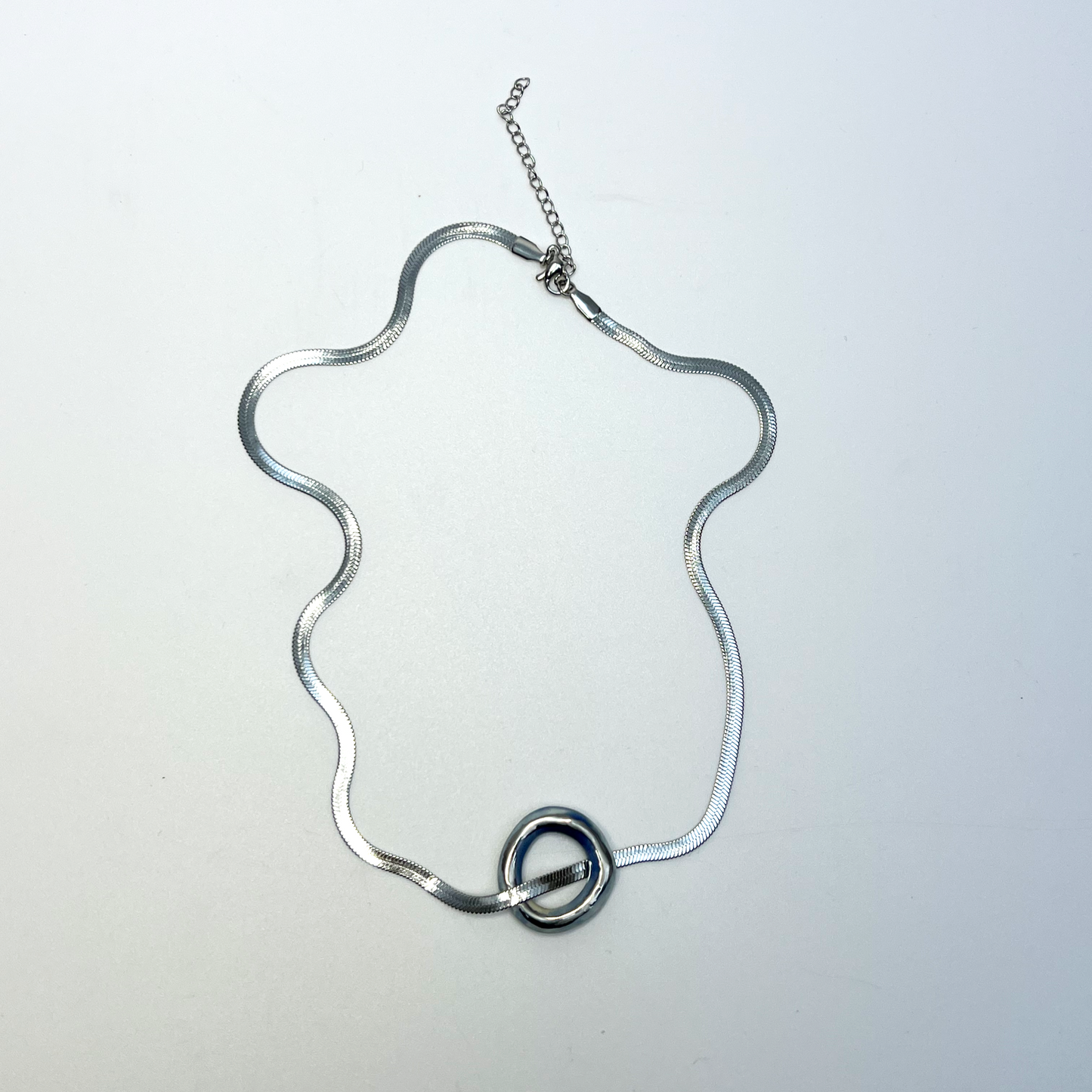 IBWIA necklace silver luster porcelain