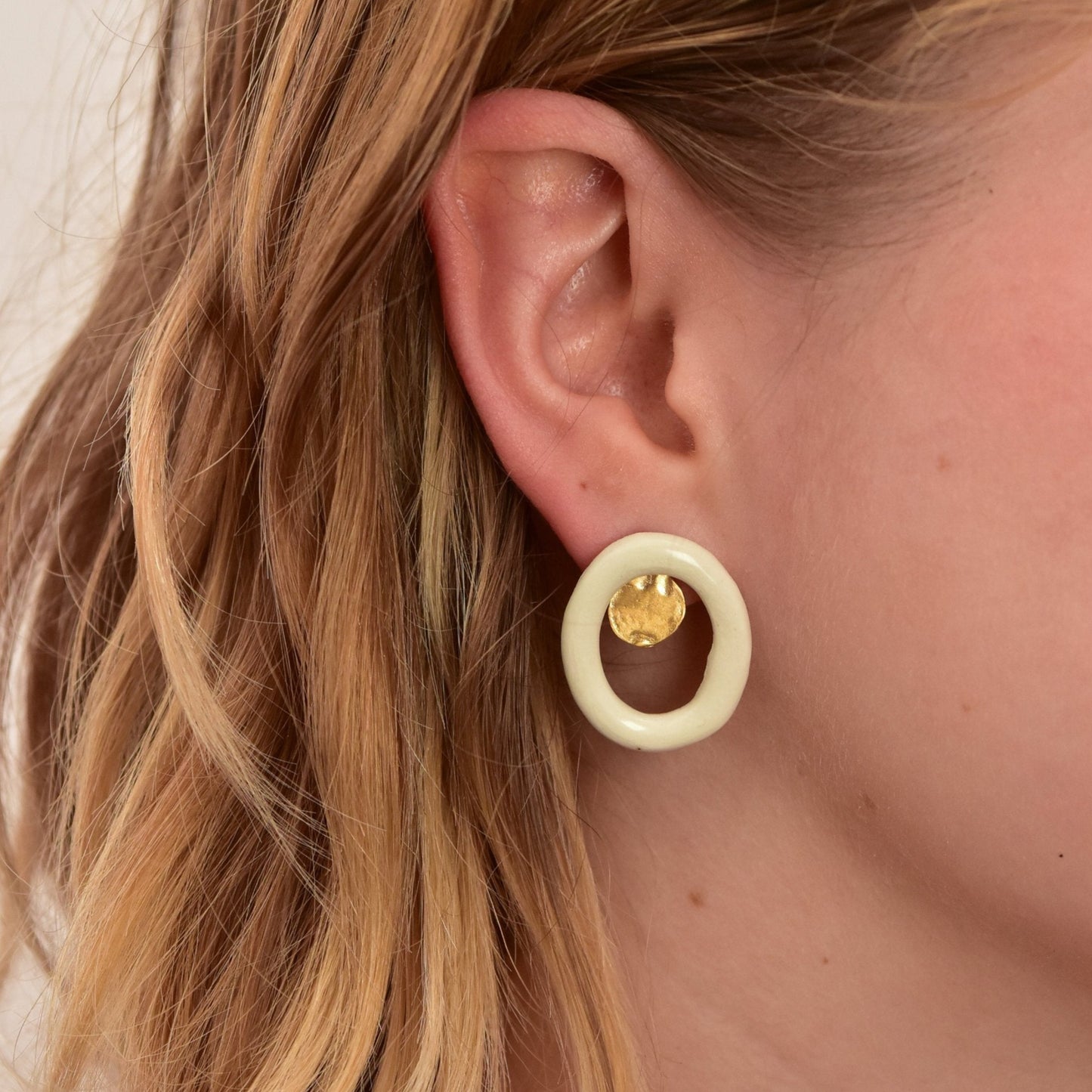 pureness porcelain earring stud hoop gold white