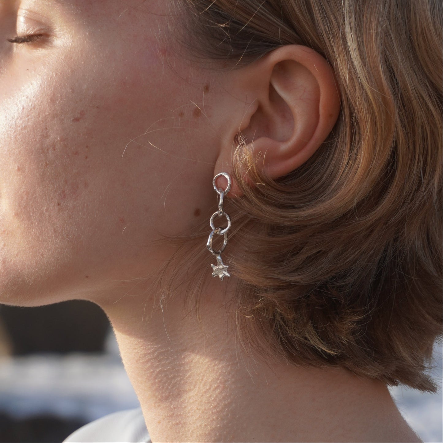 Riflessi lunari - Chain Drop with Star Pendant Single Earring