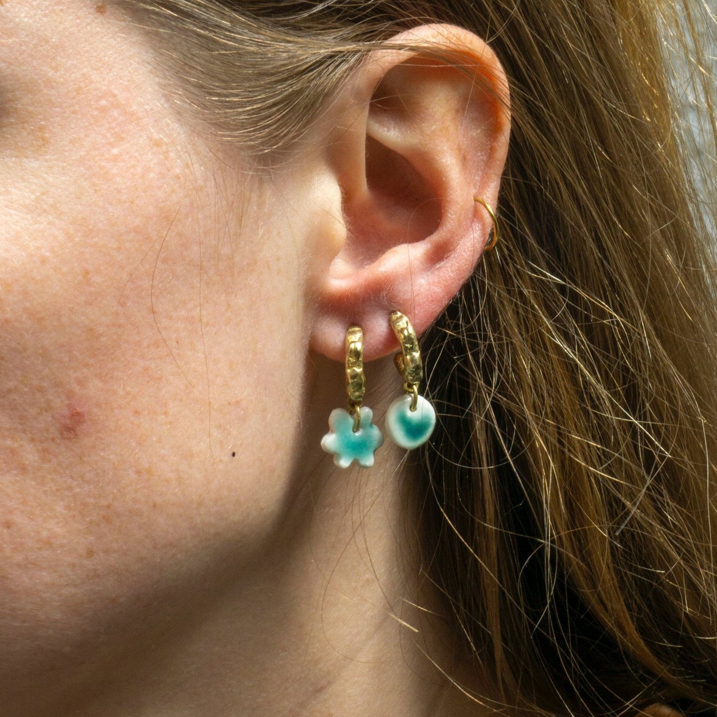 organic gold hoop earring flower round porcelain pendant green