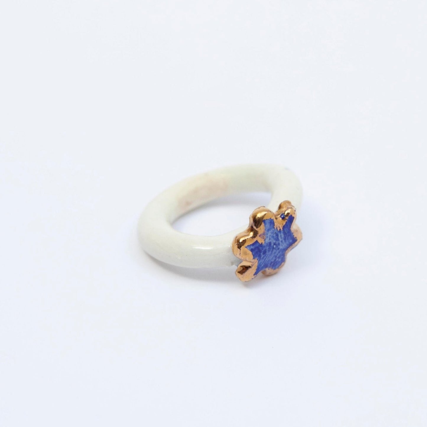organic porcelain ring kindness flower blue white gold