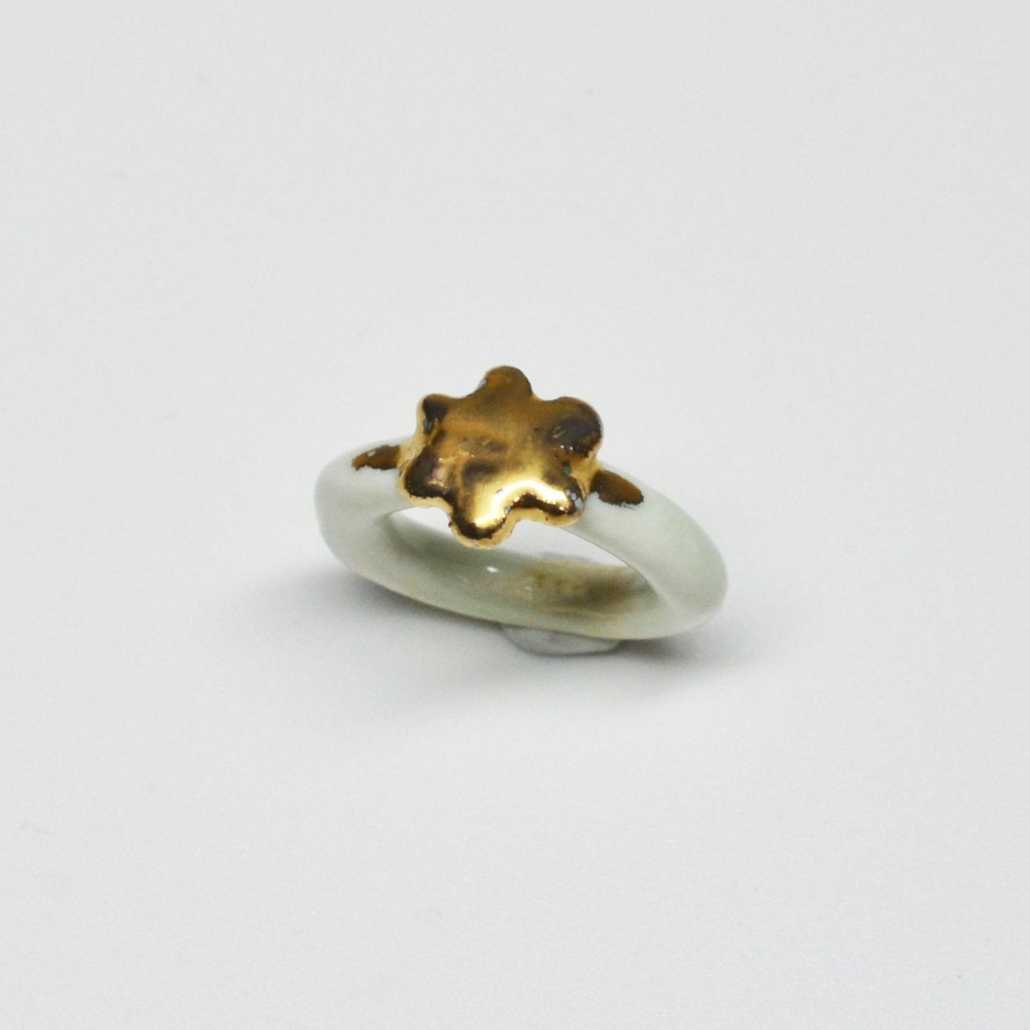 organic porcelain ring kindness flower gold white