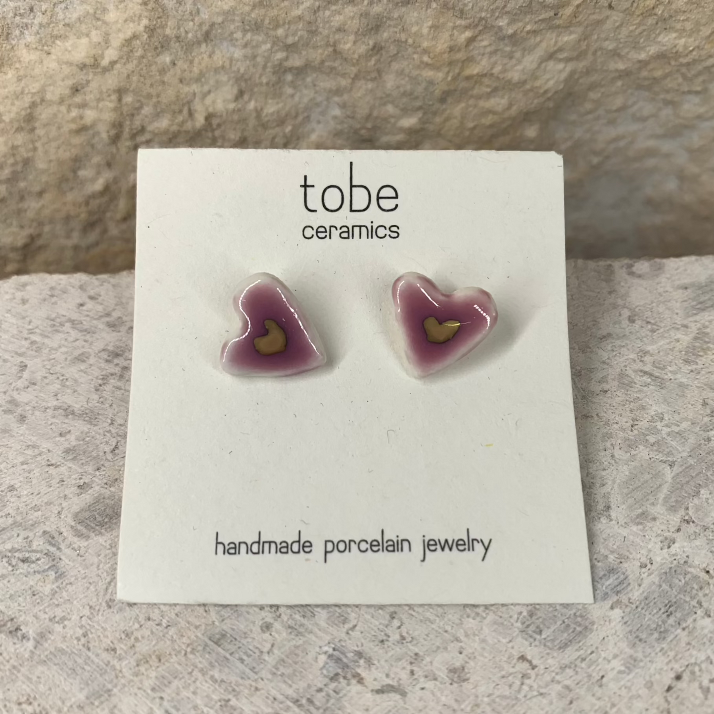 organic porcelain stud earring love heart lilla luster detail