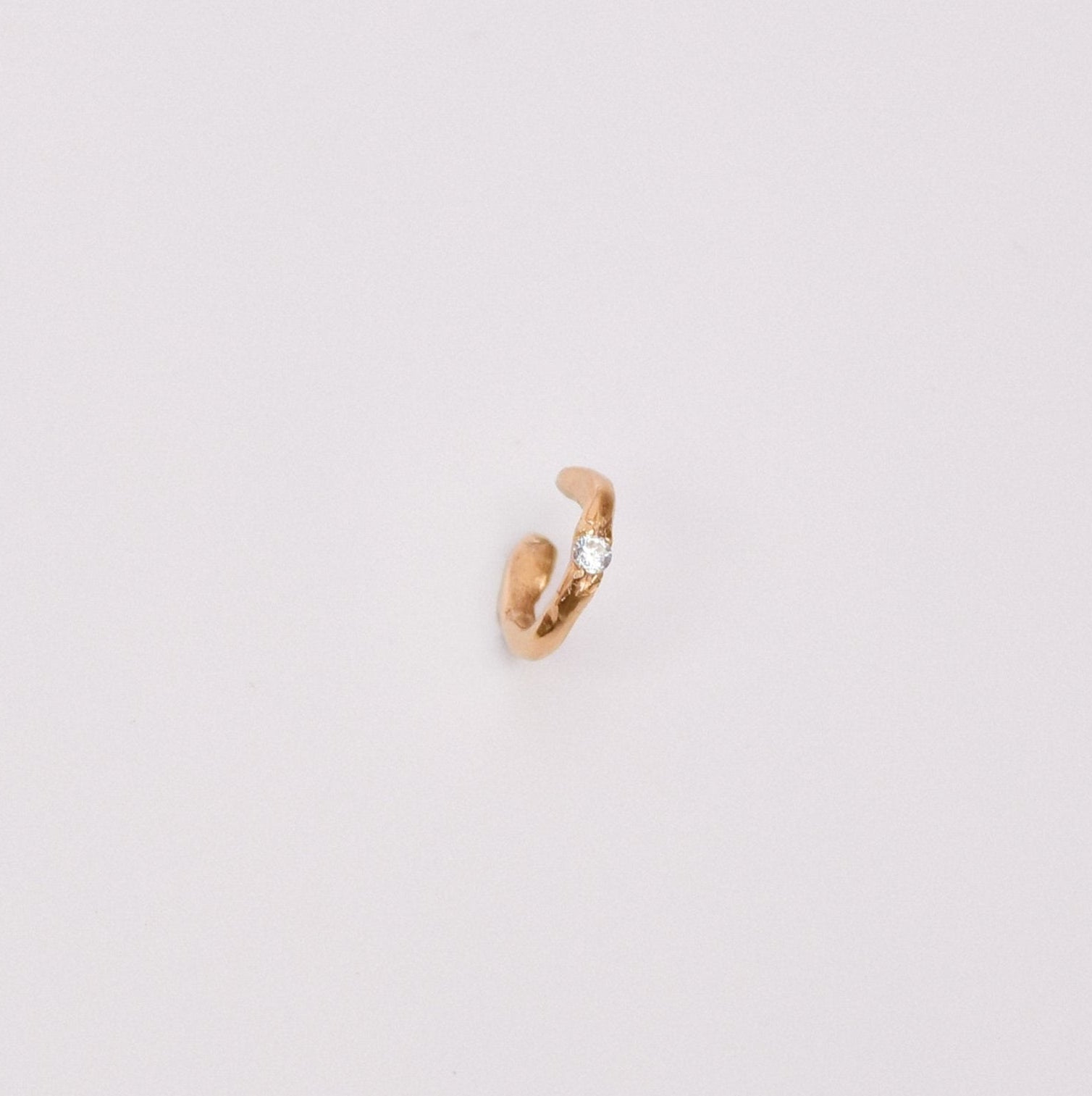 Organic Ear Cuff with stone - Perula Collection - gold-plated and handmade
