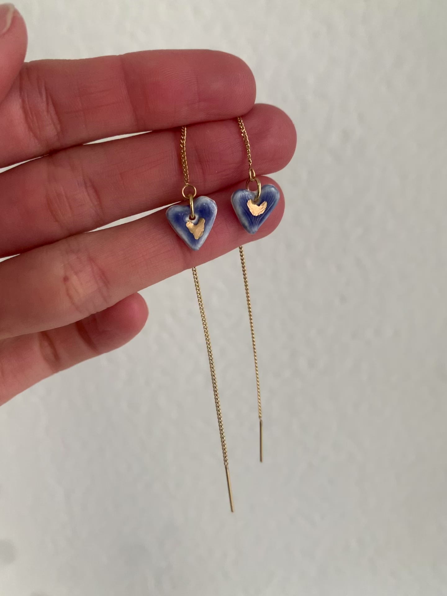 love earring porcelain heart blue gold luster chain