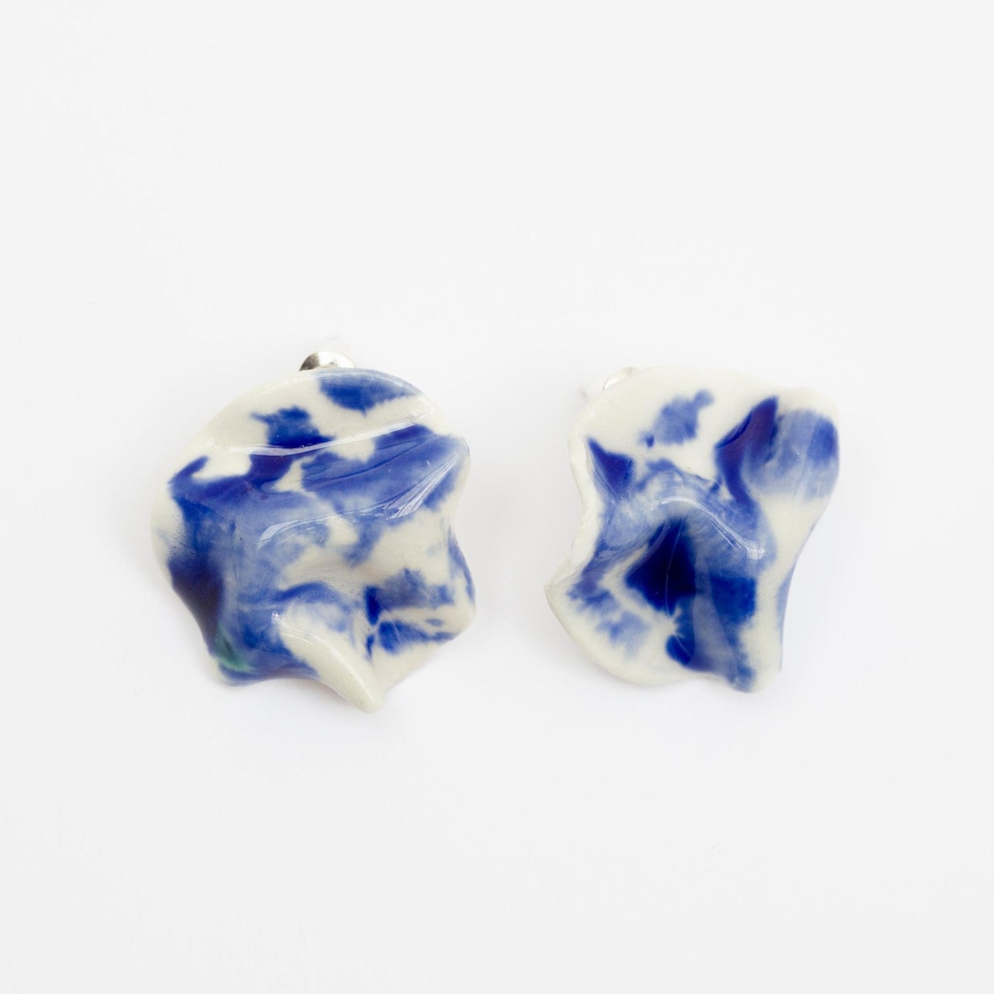 resilience midnight calm porcelain earring