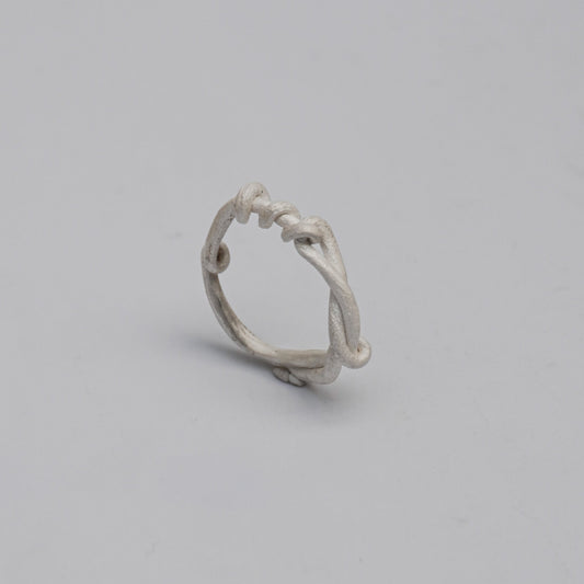 Unique Piece Ring Twisted