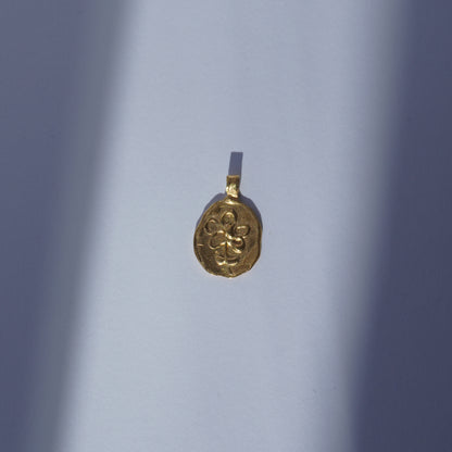 Flower pendant