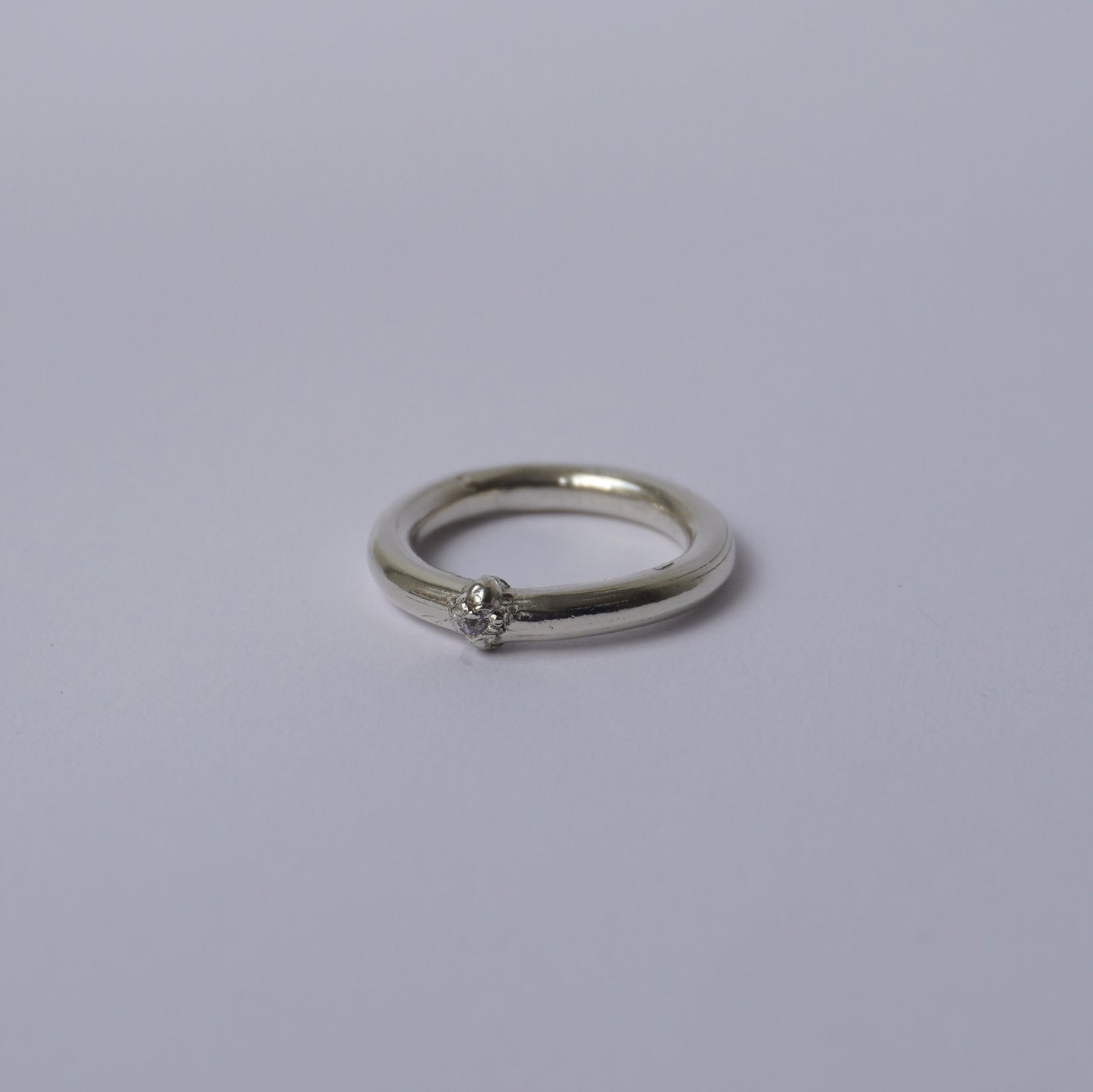 Silver Minimal Stitch-Detail Ring - Unique Piece | Sutura