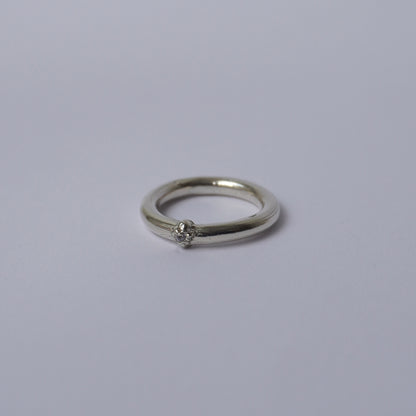 Silver Minimal Stitch-Detail Ring - Unique Piece | Sutura