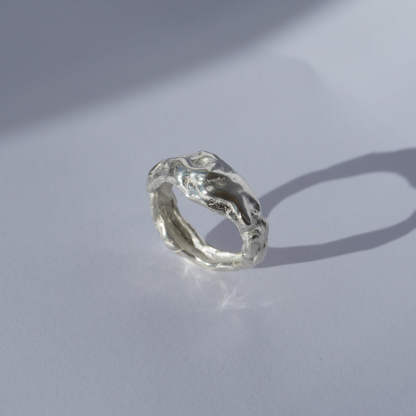 Dione Ring