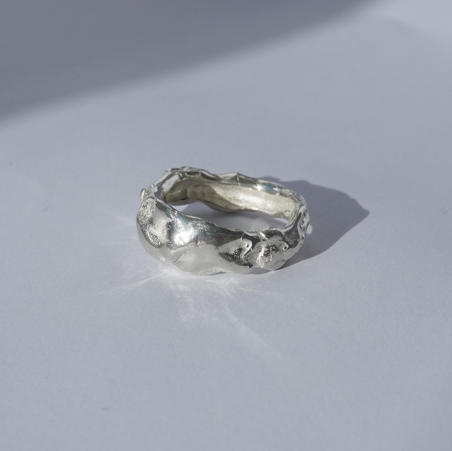 Dione Ring