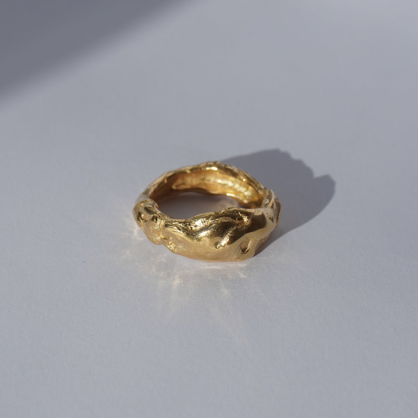 Dione Ring