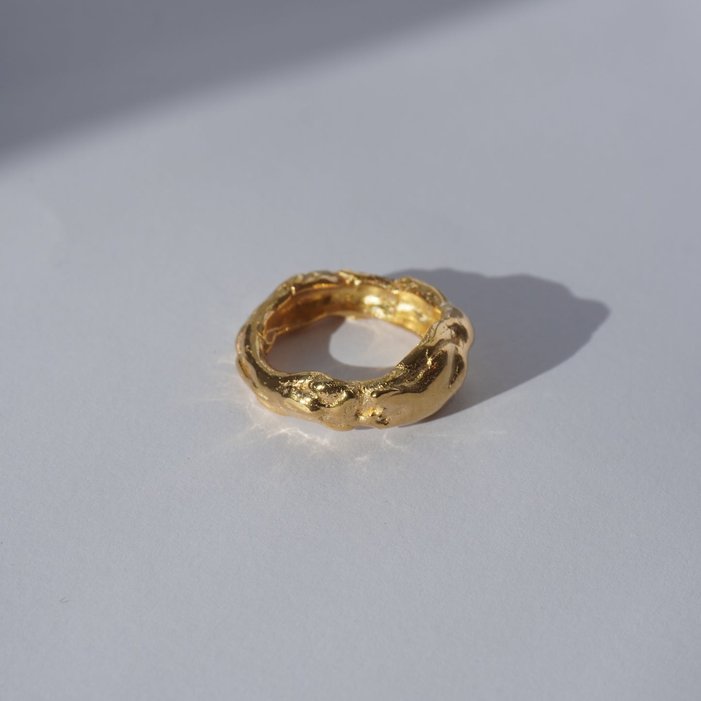Dione Ring