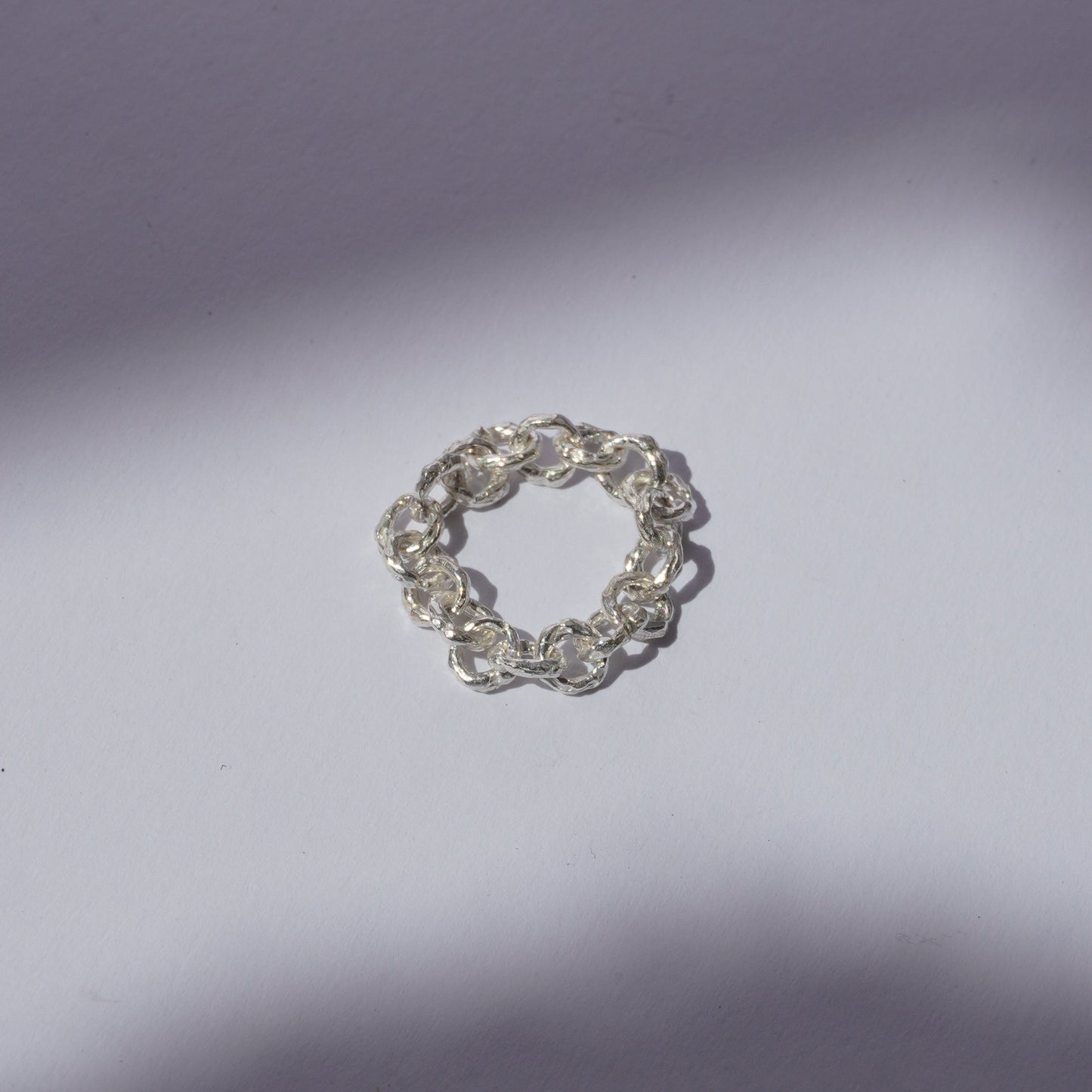 Chain link ring