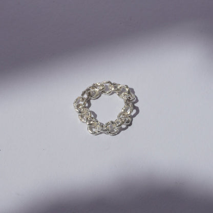 Chain link ring