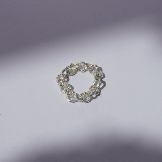 Chain link ring