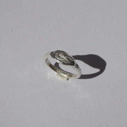 Signet ring