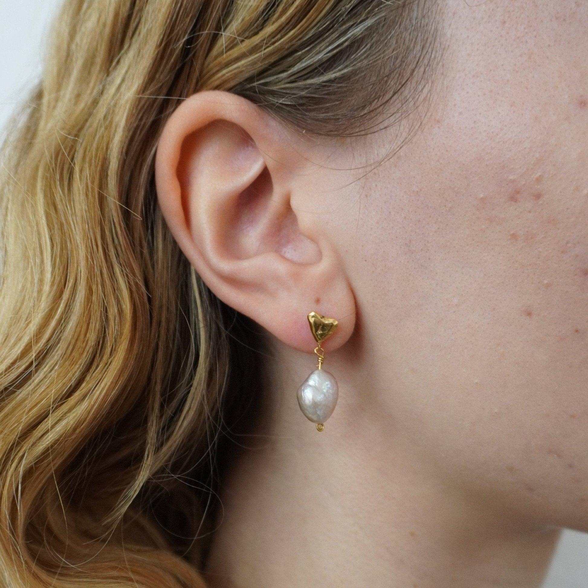 organic gold heart stud earring love pearl pendant
