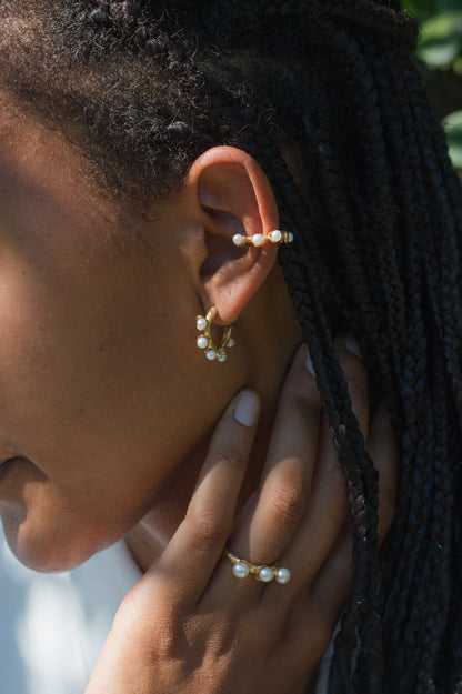 Organic hoop earrings with five pearls -Perula Collection - gold-plated 