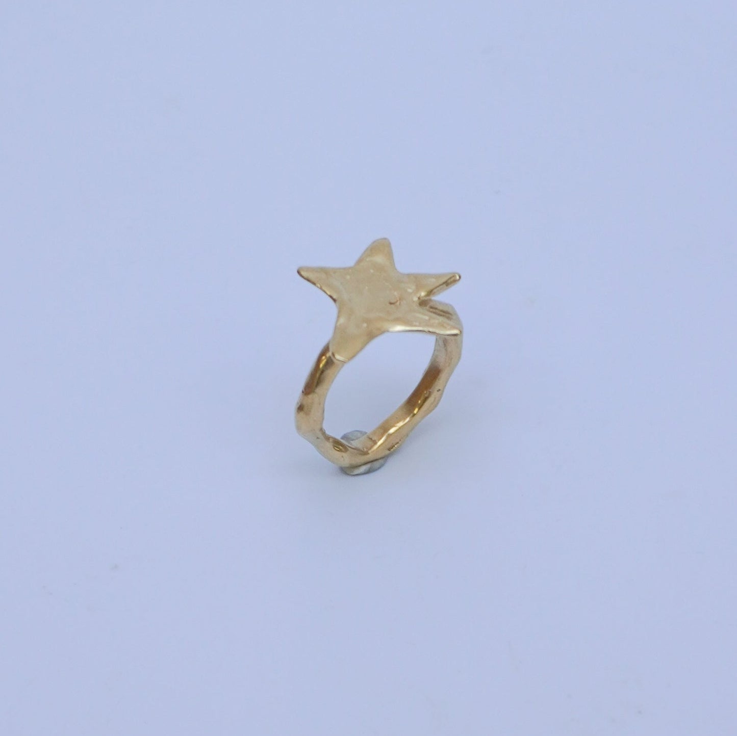 Cenere Stellare ring with a star