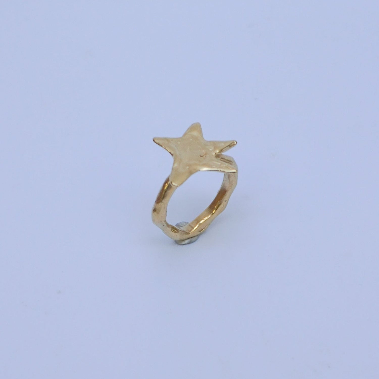 Cenere Stellare ring with a star