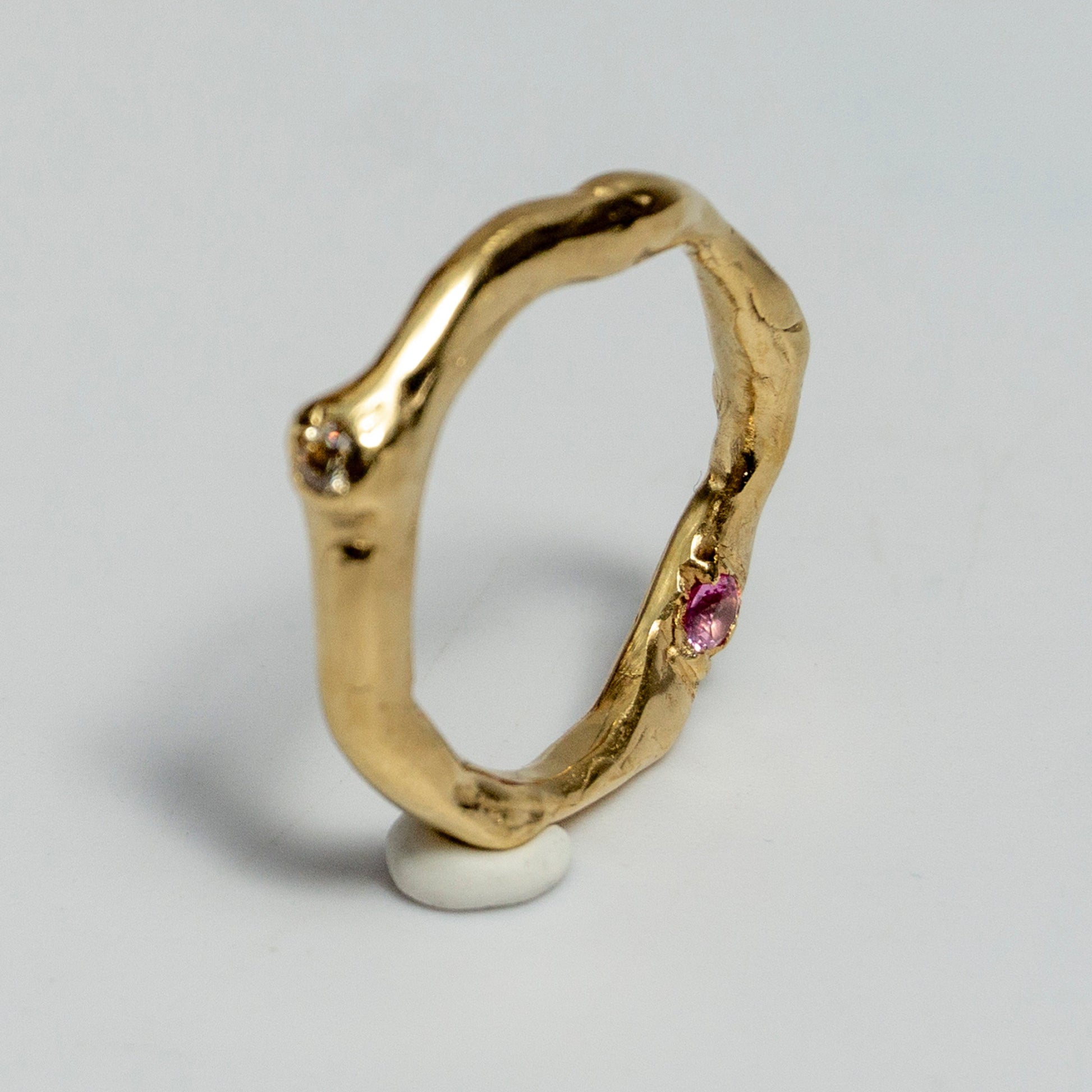 Secret Shine Ring - Cristal Rose - gold-plated brass, pink and cristal synthetic stone.