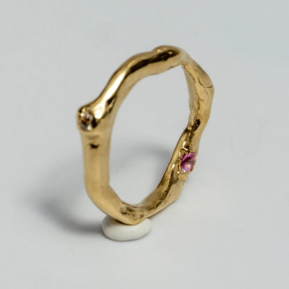 Secret Shine Ring - Cristal Rose - gold-plated brass, pink and cristal synthetic stone.