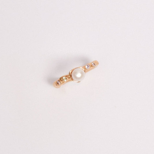 Single pearl ring - Perula Collection - gold-plated with a pearl and zirconias