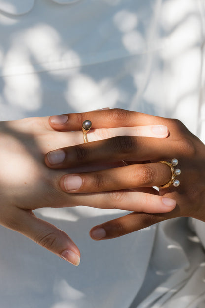 Triptych pearl rings - Perula Collection - handmade, organic, gold-plated rings with black and white pearls