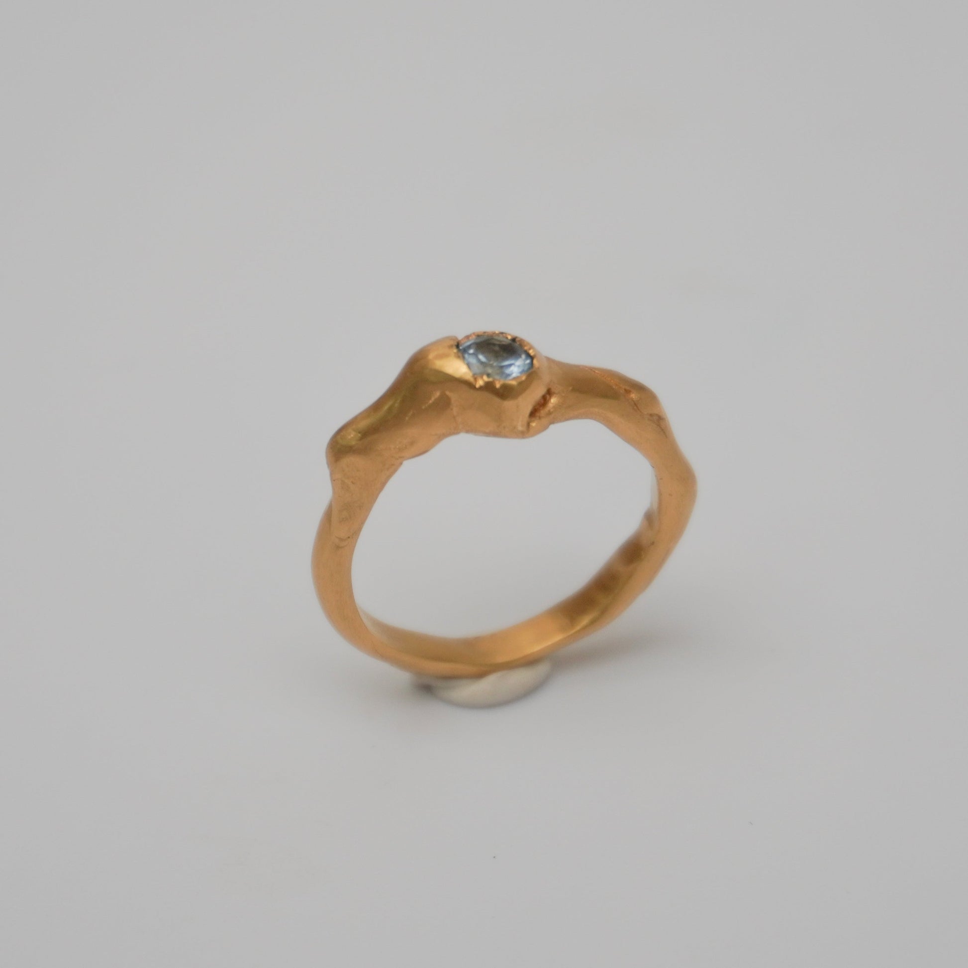 Unique Handmade Gold-plated Ring with Light Blue Stone - Courants - flow of life
