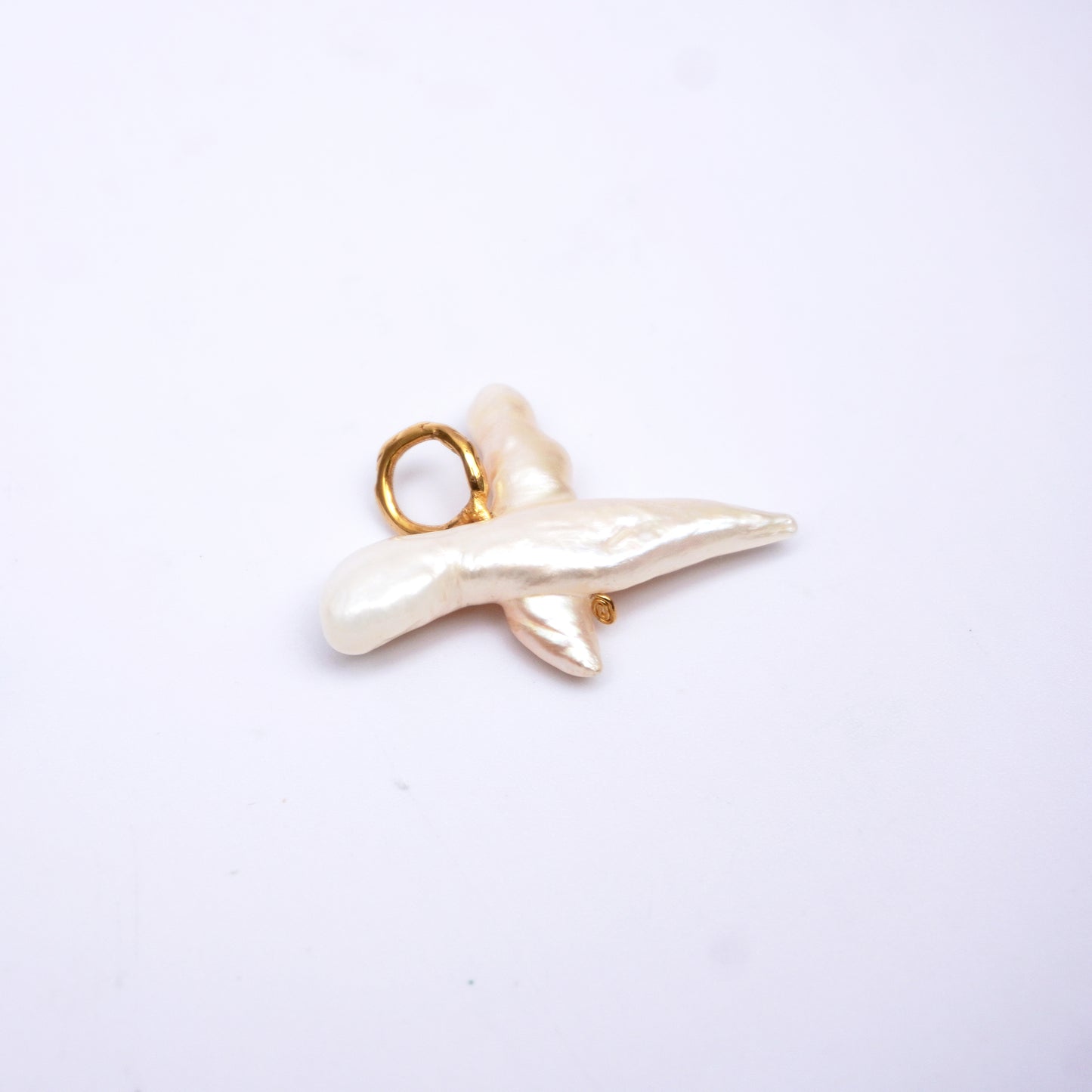 Baroque natural Pearl pendant